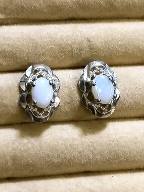 Vntg. Sterling Silver & Natural Australian White Opal Oval Stud Earrings Signed